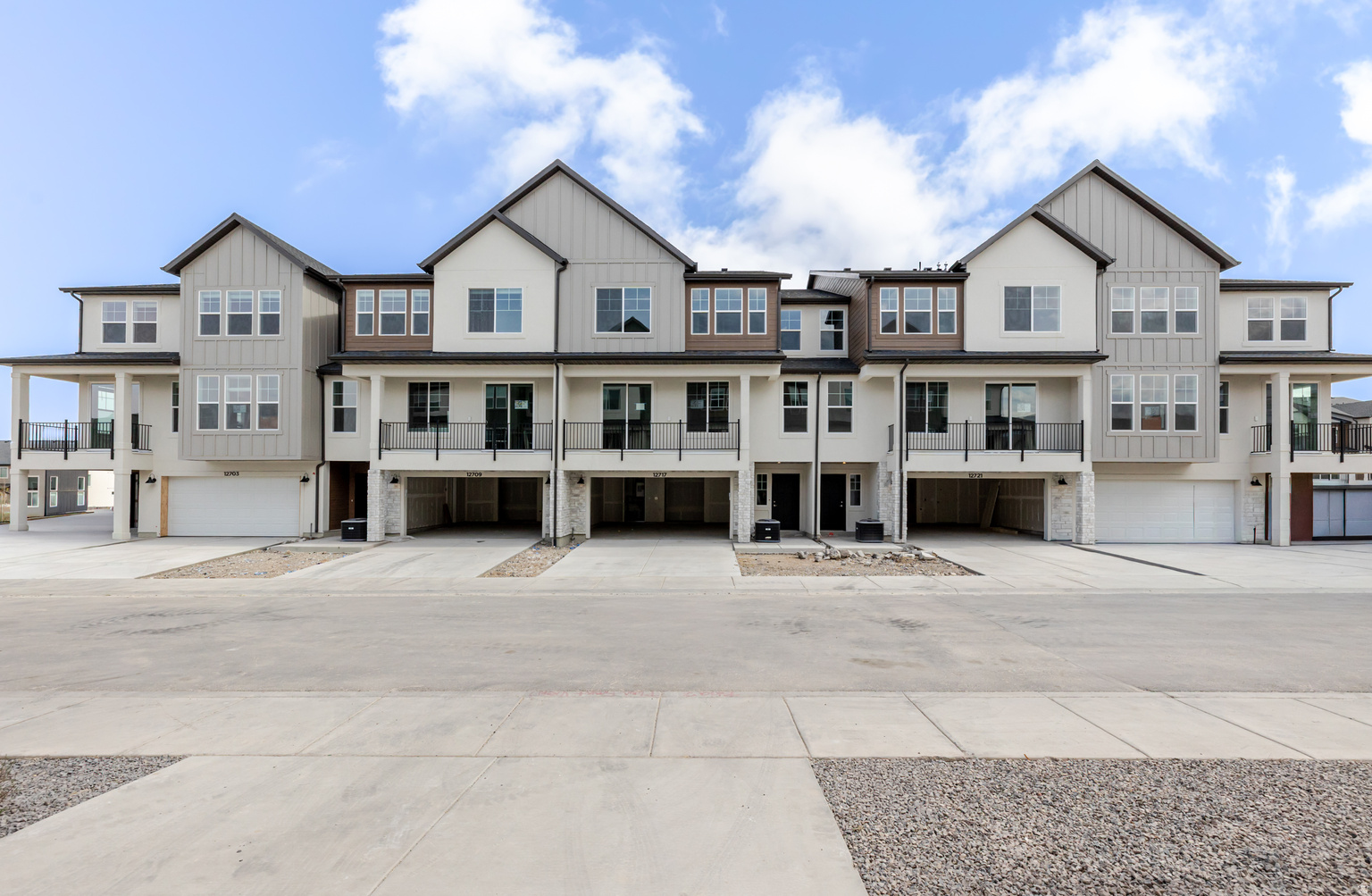 12721 S GOAT FALLS CV UNIT 2028, Herriman, UT, 84096