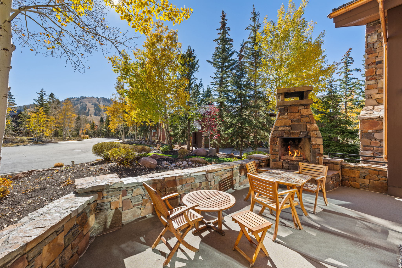 7826 ASTER LN, Deer  Valley, UT, 84060