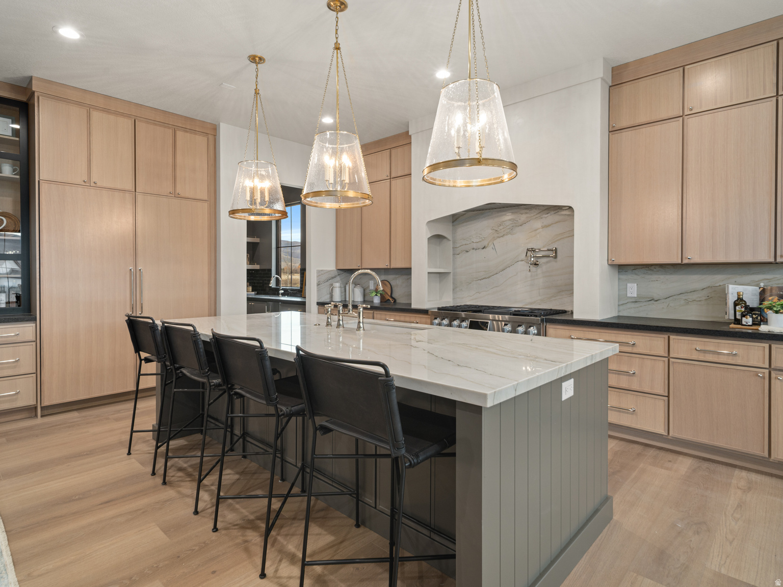 387 S 7900 E, Huntsville, UT, 84317