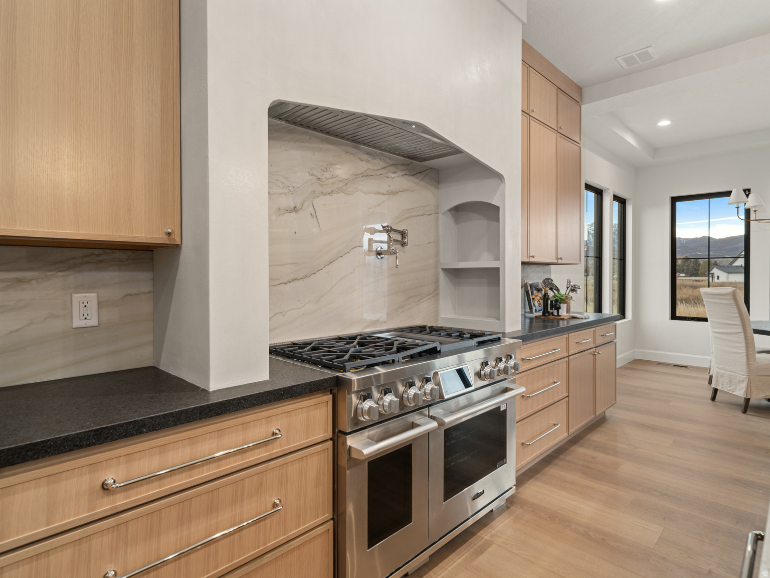 387 S 7900 E, Huntsville, UT, 84317