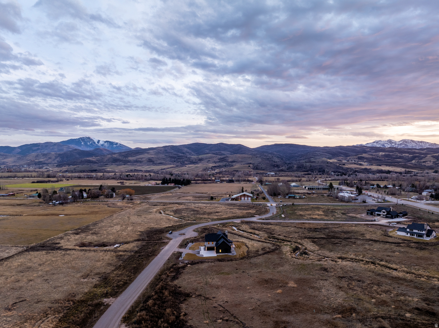 387 S 7900 E, Huntsville, UT, 84317