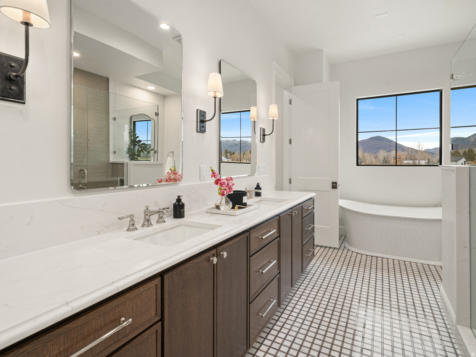 387 S 7900 E, Huntsville, UT, 84317