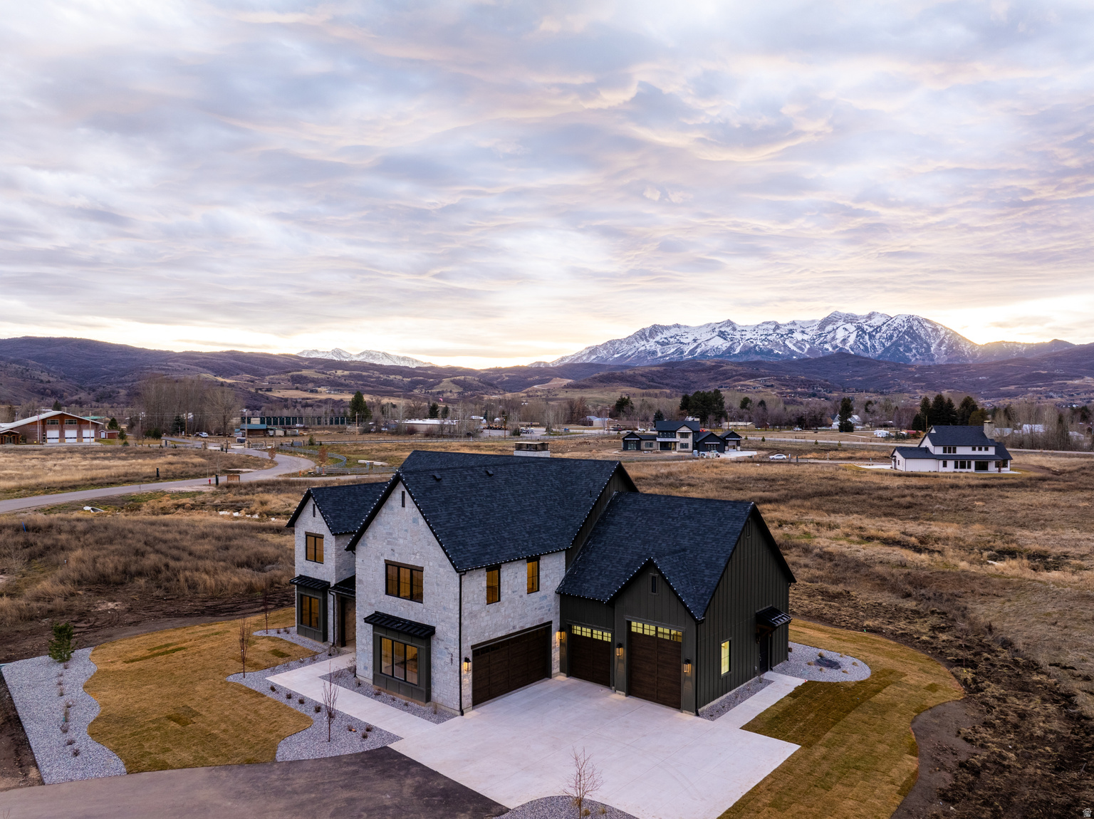 387 S 7900 E, Huntsville, UT, 84317