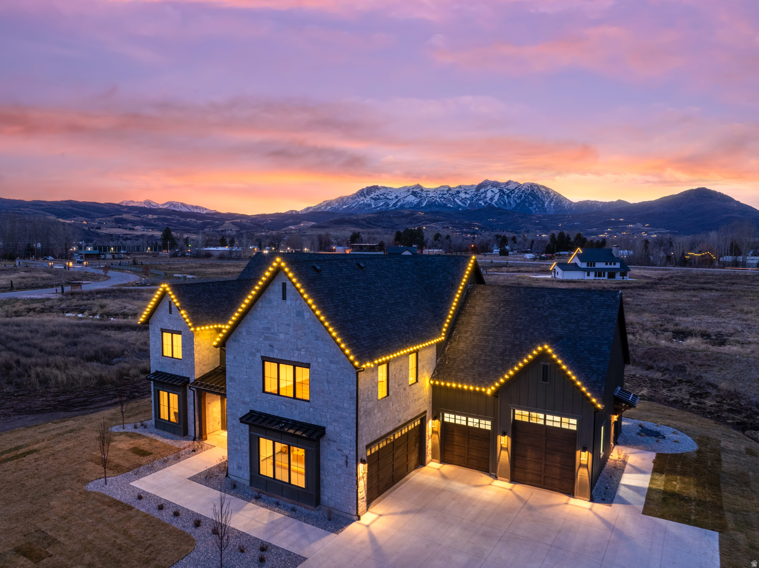 387 S 7900 E, Huntsville, UT, 84317