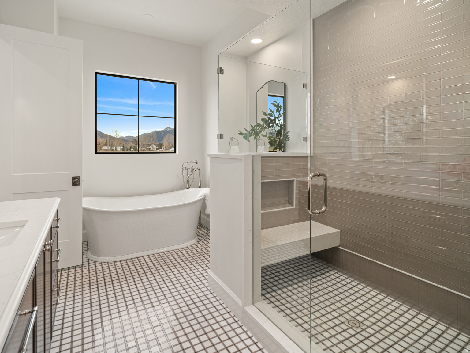 387 S 7900 E, Huntsville, UT, 84317