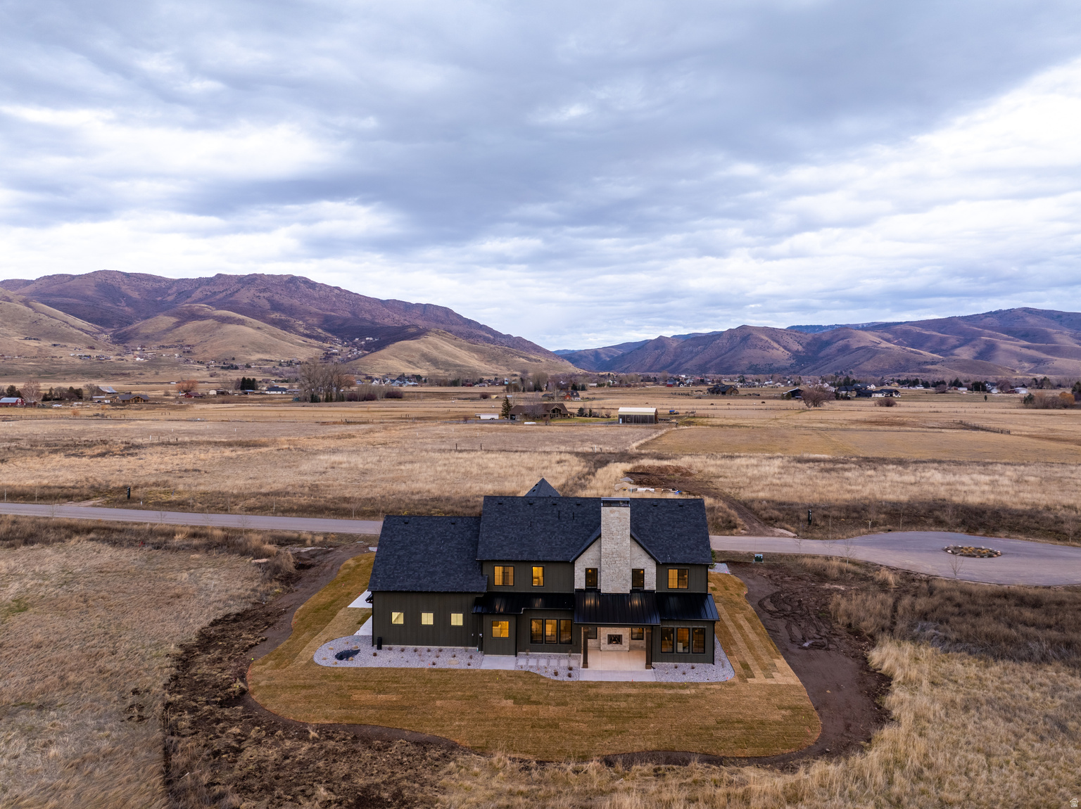 387 S 7900 E, Huntsville, UT, 84317