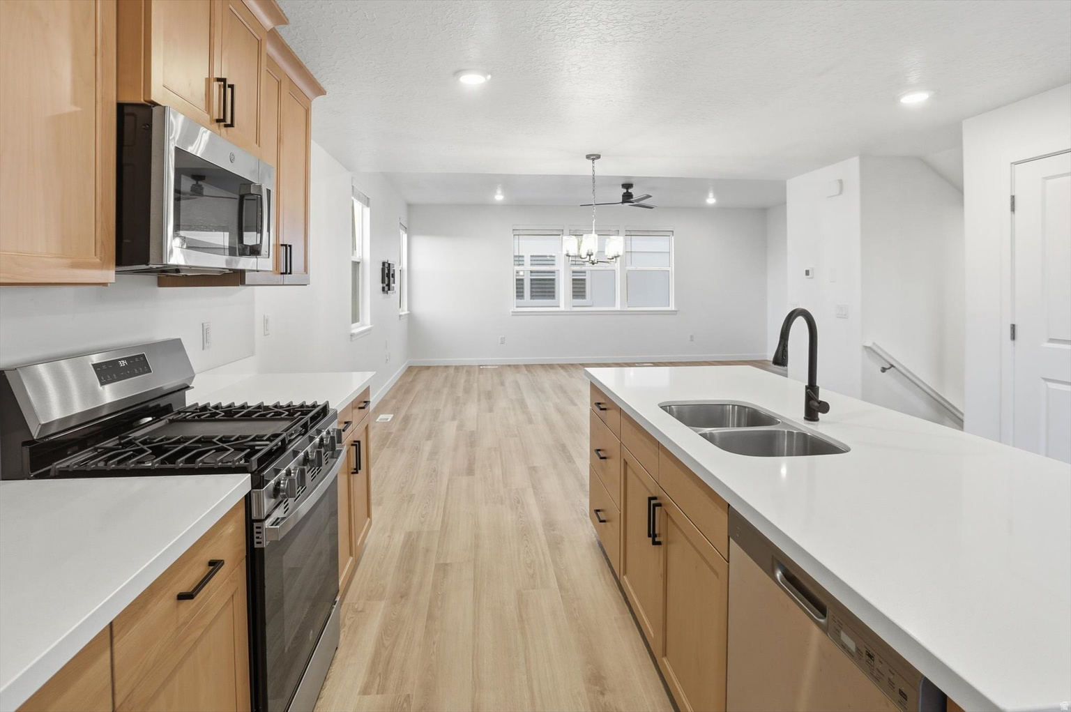 12956 S CALF CREEK CT UNIT 556, Riverton, UT, 84096