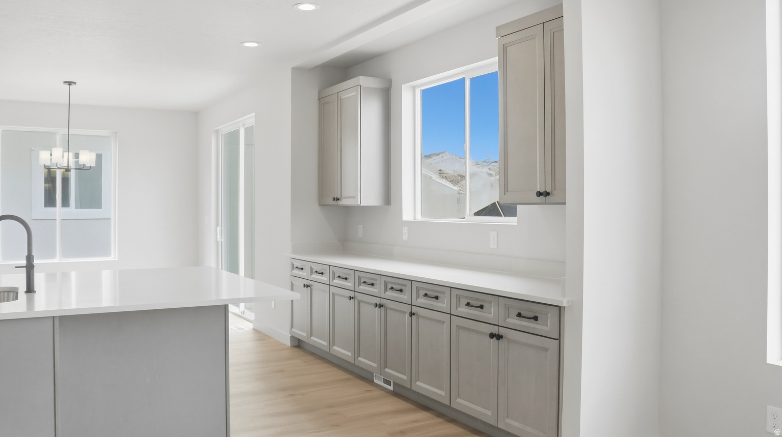 6938 W POINTE CEDAR LN UNIT 331, West  Jordan, UT, 84081