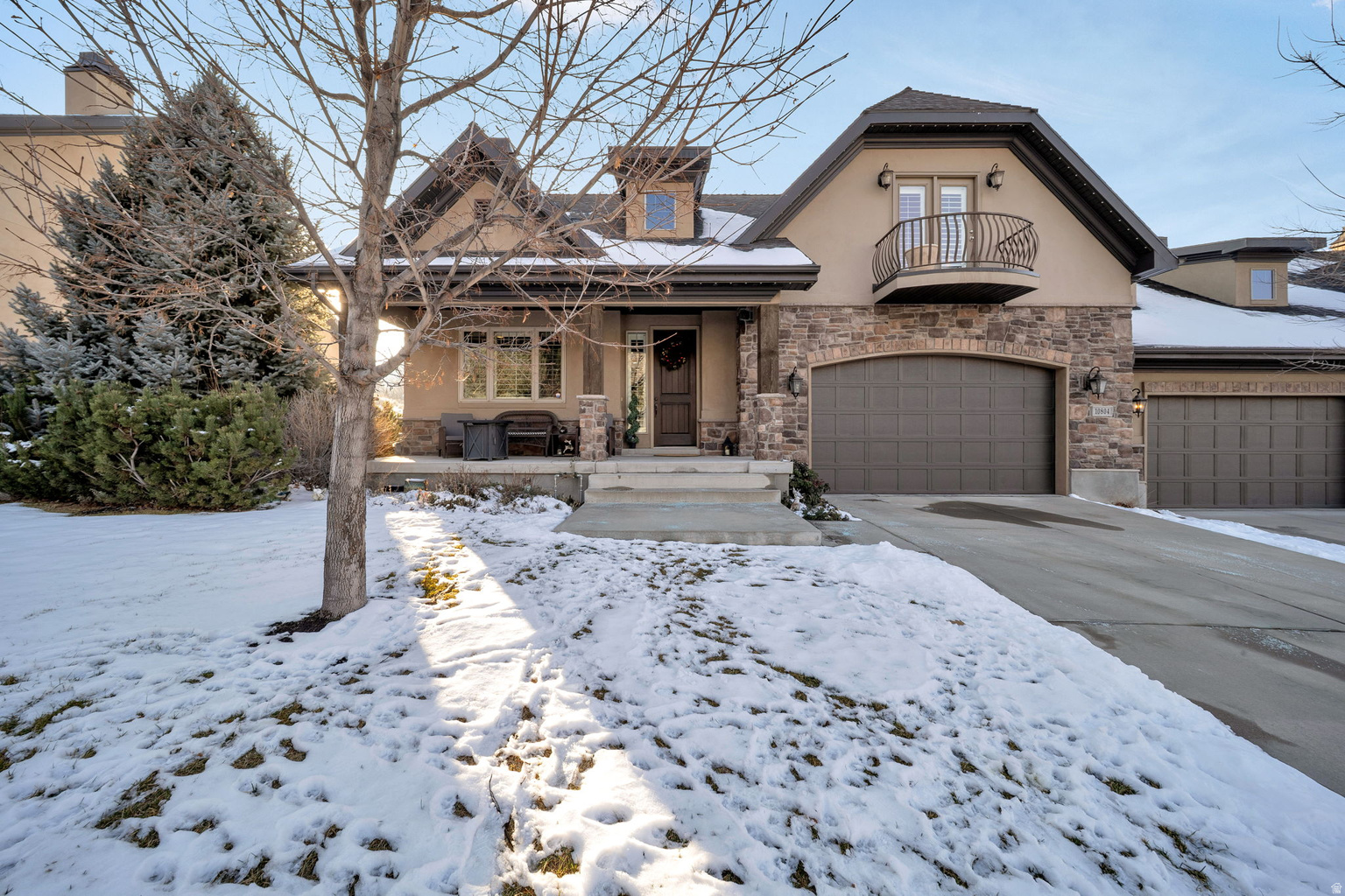 10804 S HIDDENWOOD DR, Sandy, UT, 84092