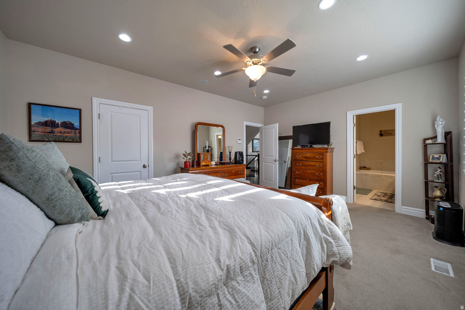 10804 S HIDDENWOOD DR, Sandy, UT, 84092