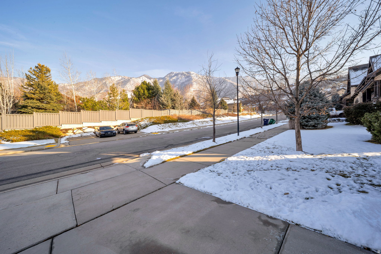 10804 S HIDDENWOOD DR, Sandy, UT, 84092