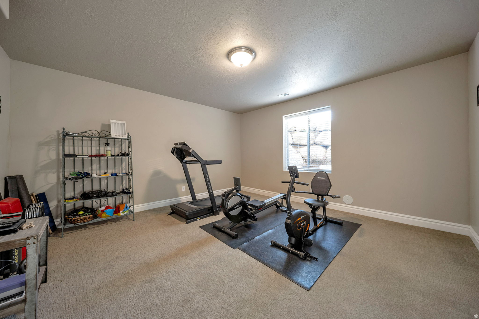 10804 S HIDDENWOOD DR, Sandy, UT, 84092