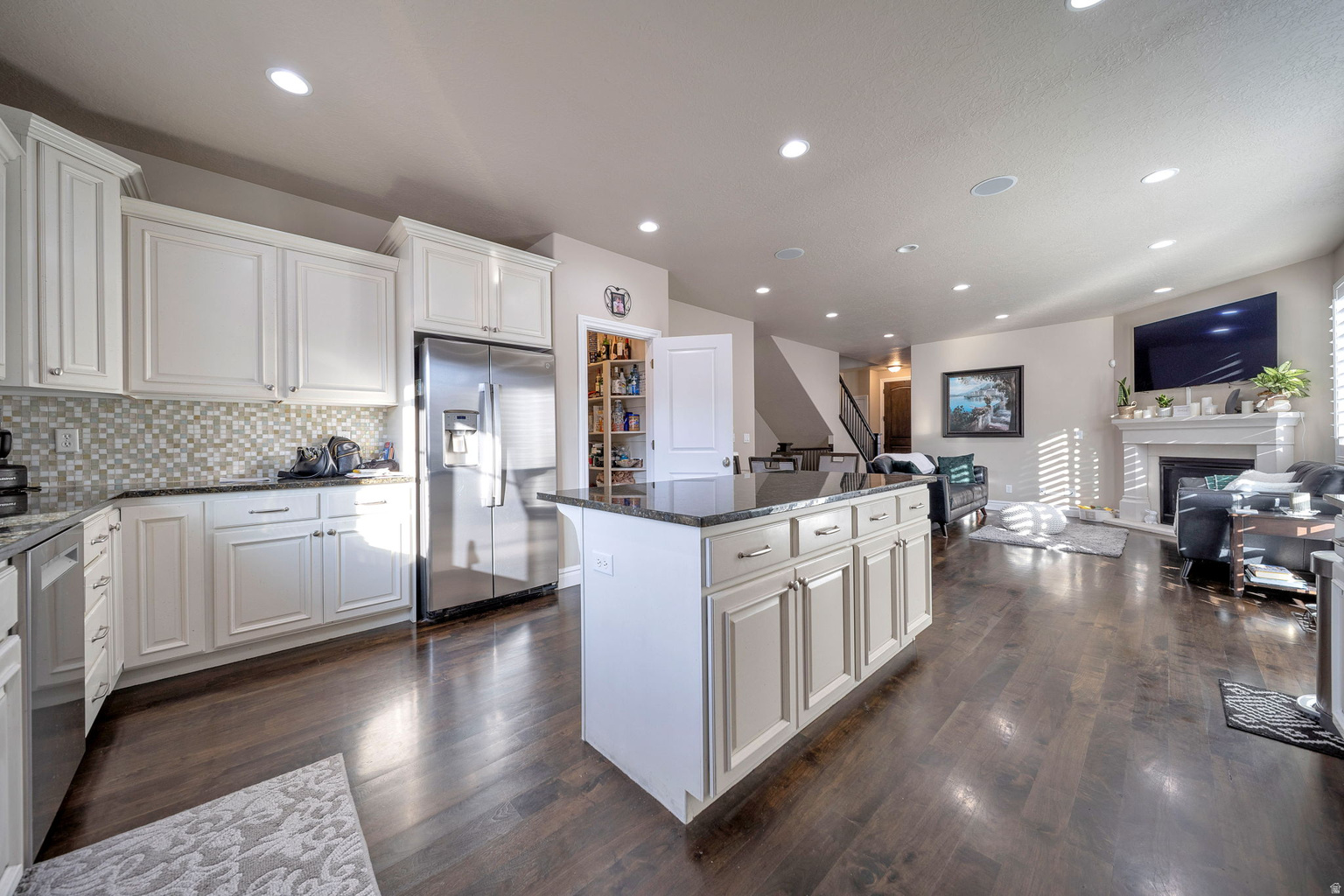 10804 S HIDDENWOOD DR, Sandy, UT, 84092