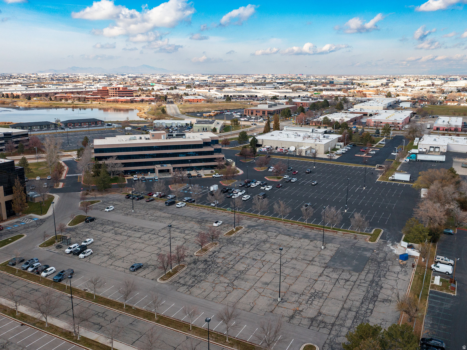 2835 S DECKER LAKE DR W, West  Valley  City, UT, 84119