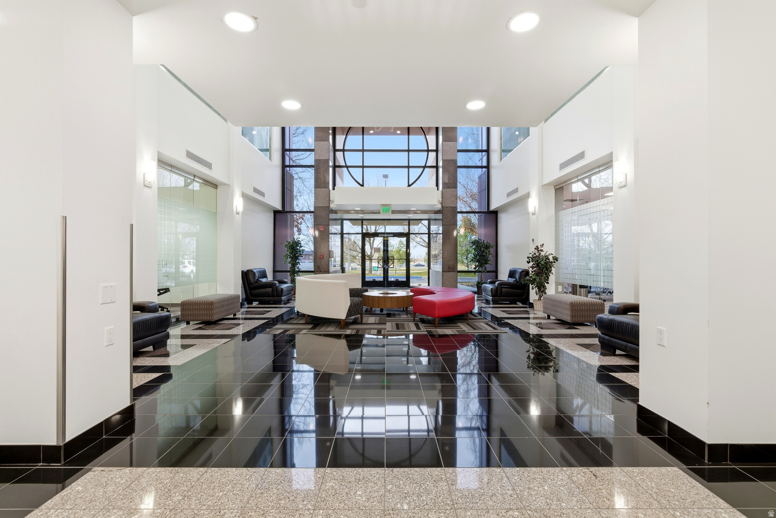 2835 S DECKER LAKE DR W, West  Valley  City, UT, 84119