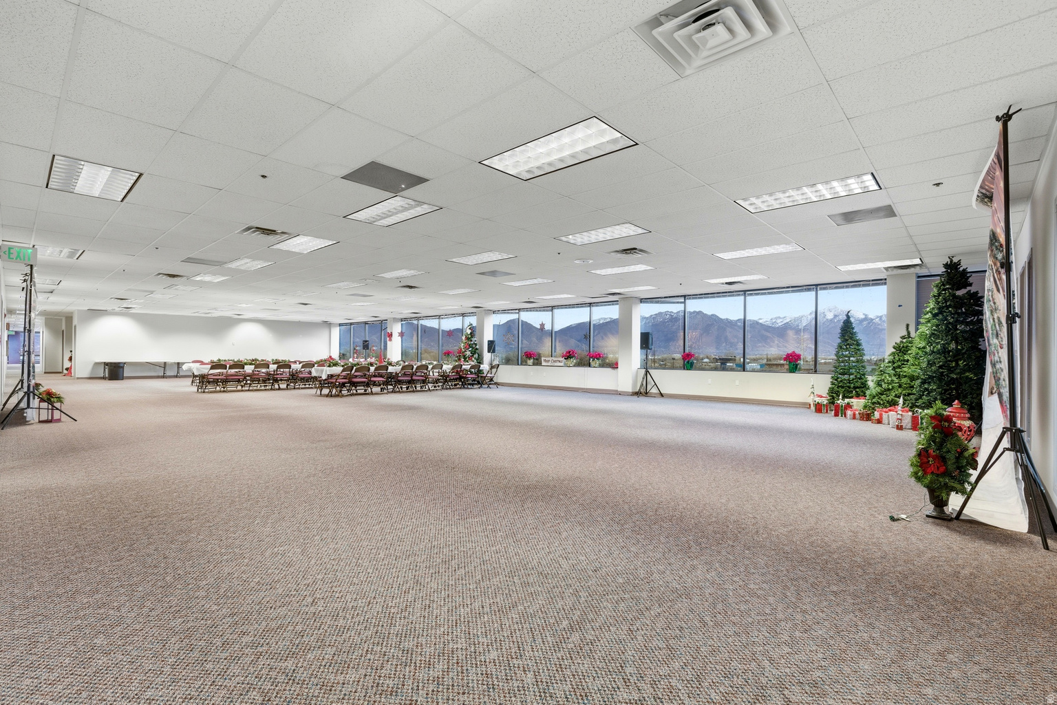 2835 S DECKER LAKE DR W, West  Valley  City, UT, 84119