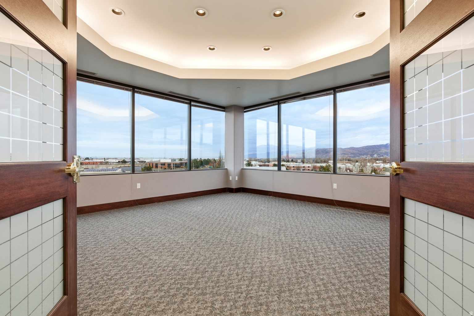 2835 S DECKER LAKE DR W, West  Valley  City, UT, 84119