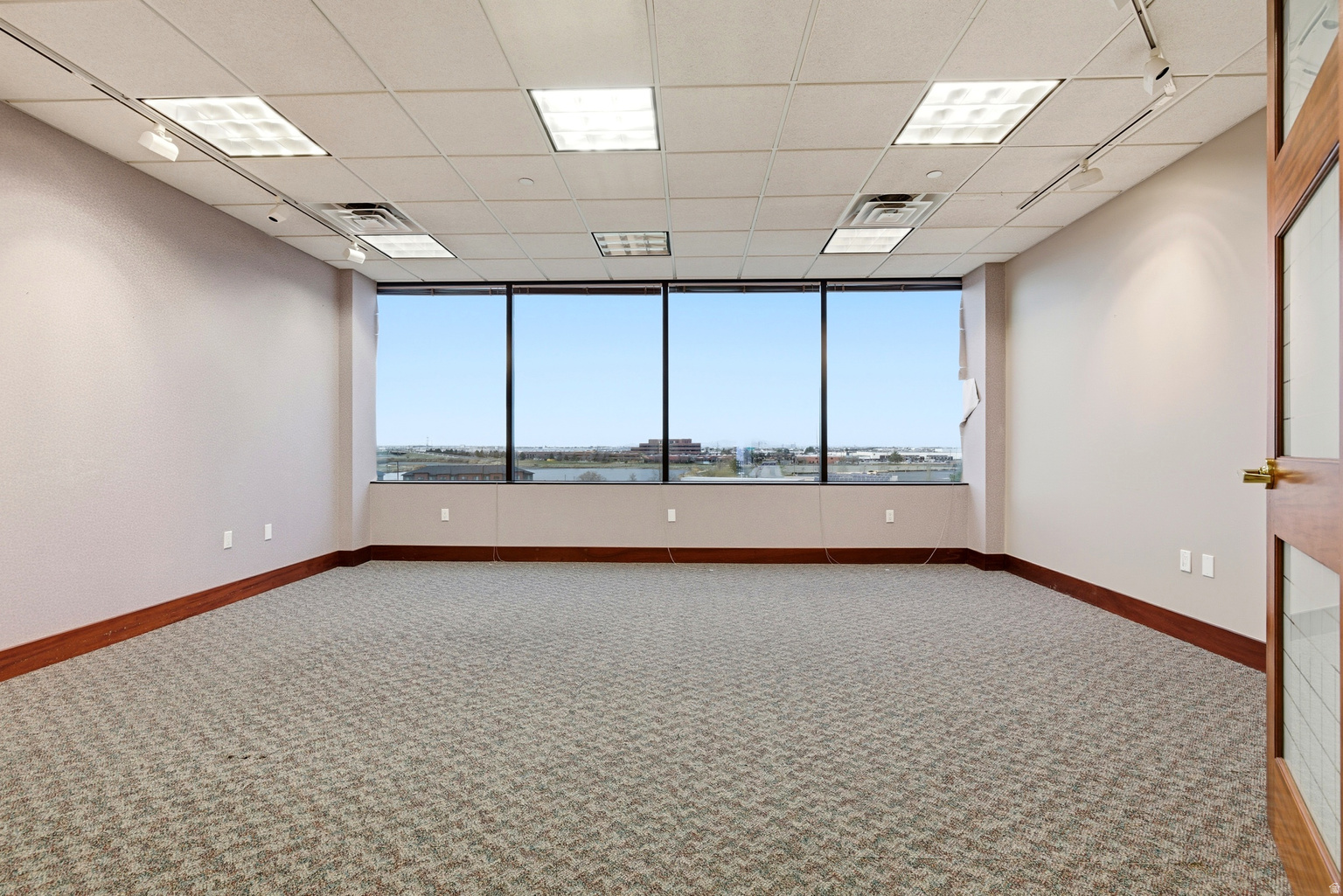 2835 S DECKER LAKE DR W, West  Valley  City, UT, 84119