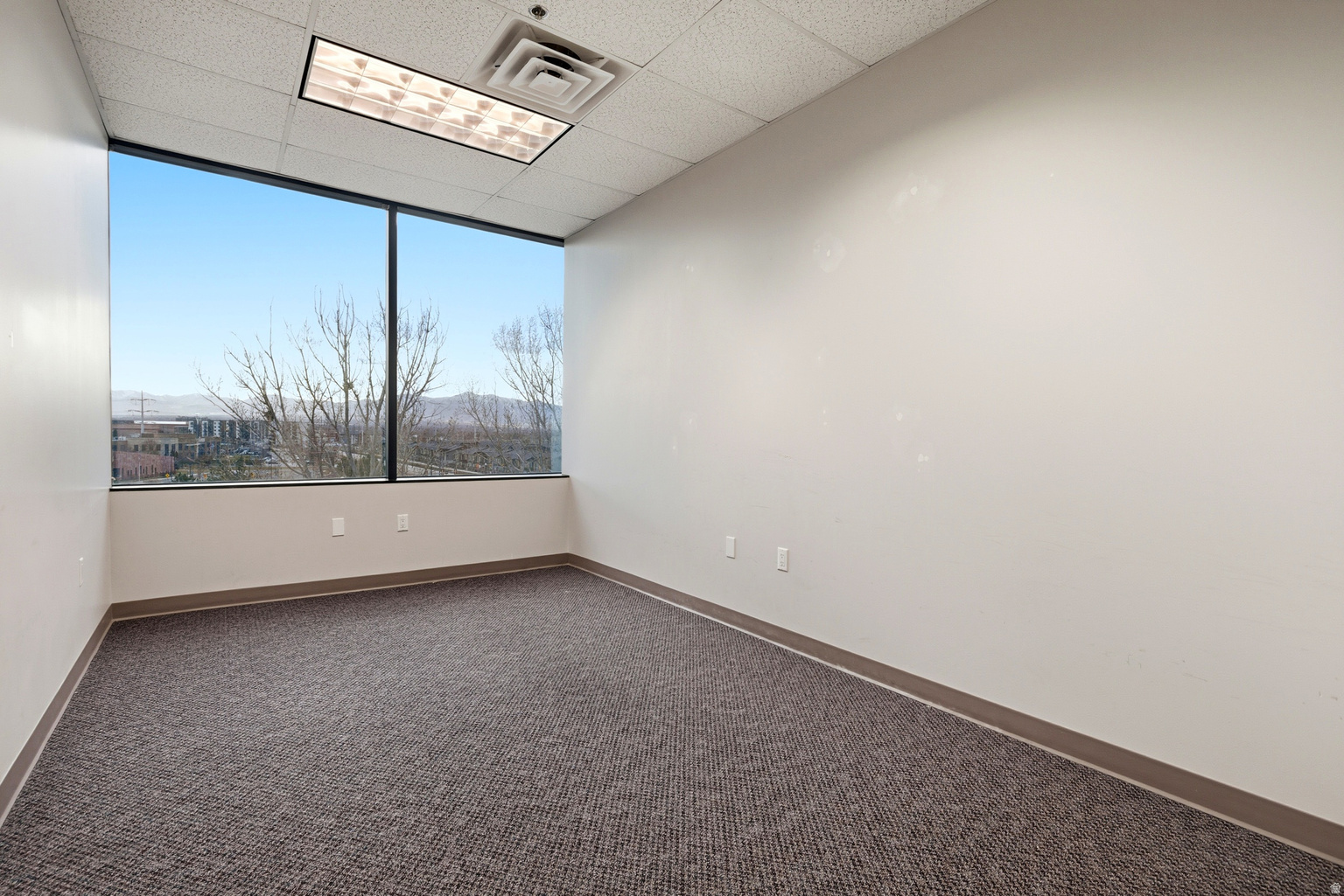 2835 S DECKER LAKE DR W, West  Valley  City, UT, 84119