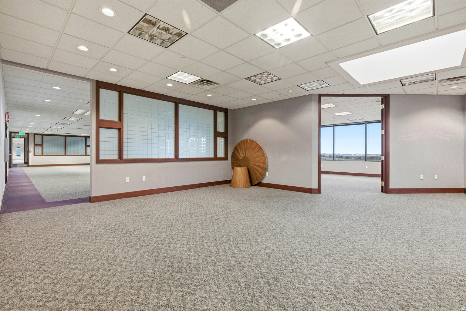 2835 S DECKER LAKE DR W, West  Valley  City, UT, 84119