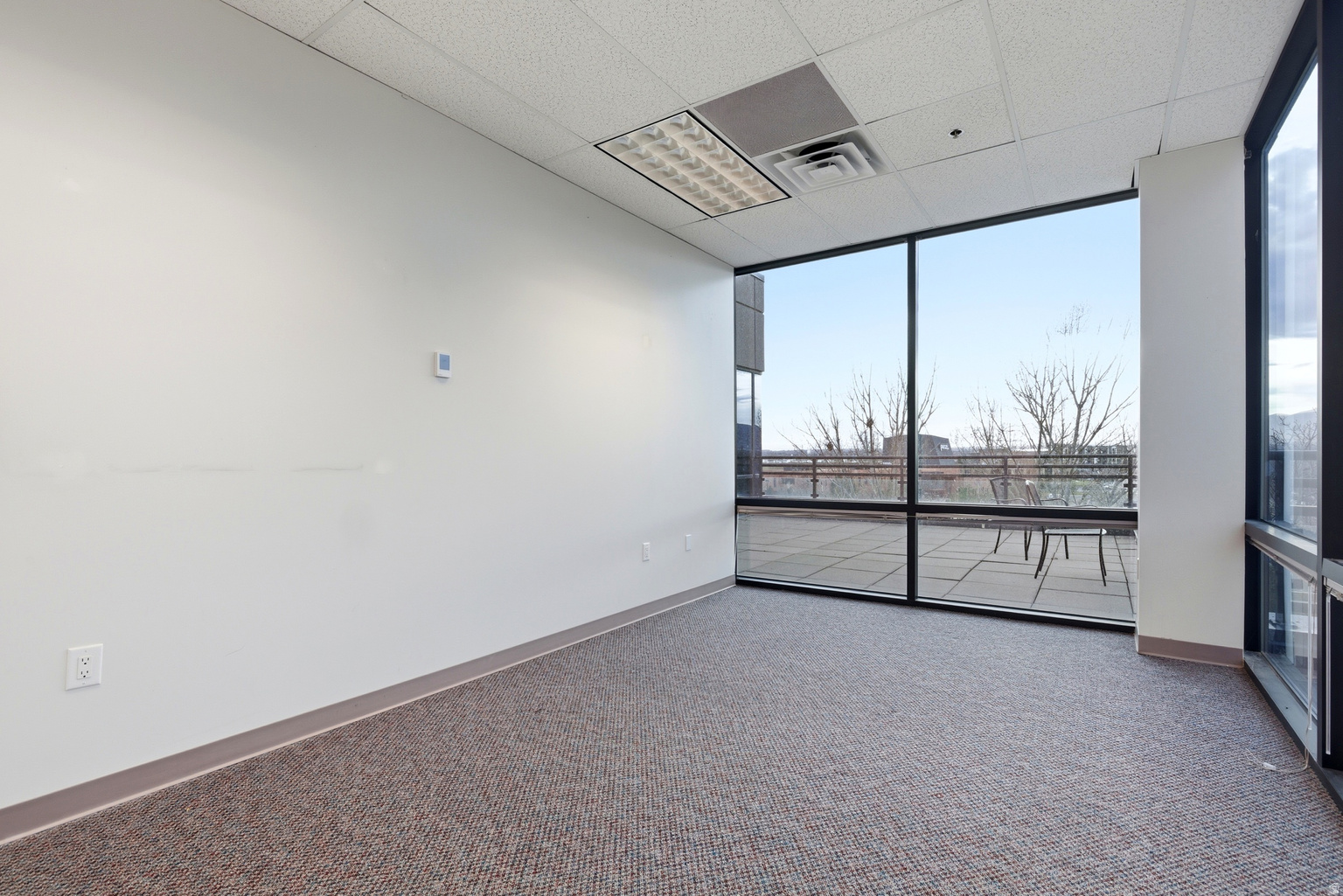 2835 S DECKER LAKE DR W, West  Valley  City, UT, 84119