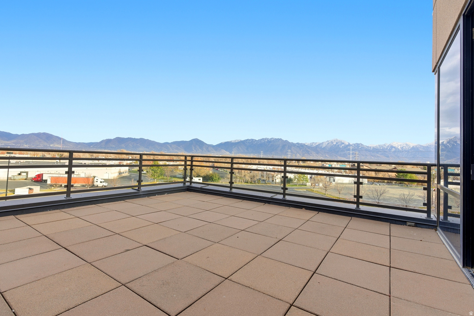 2835 S DECKER LAKE DR W, West  Valley  City, UT, 84119