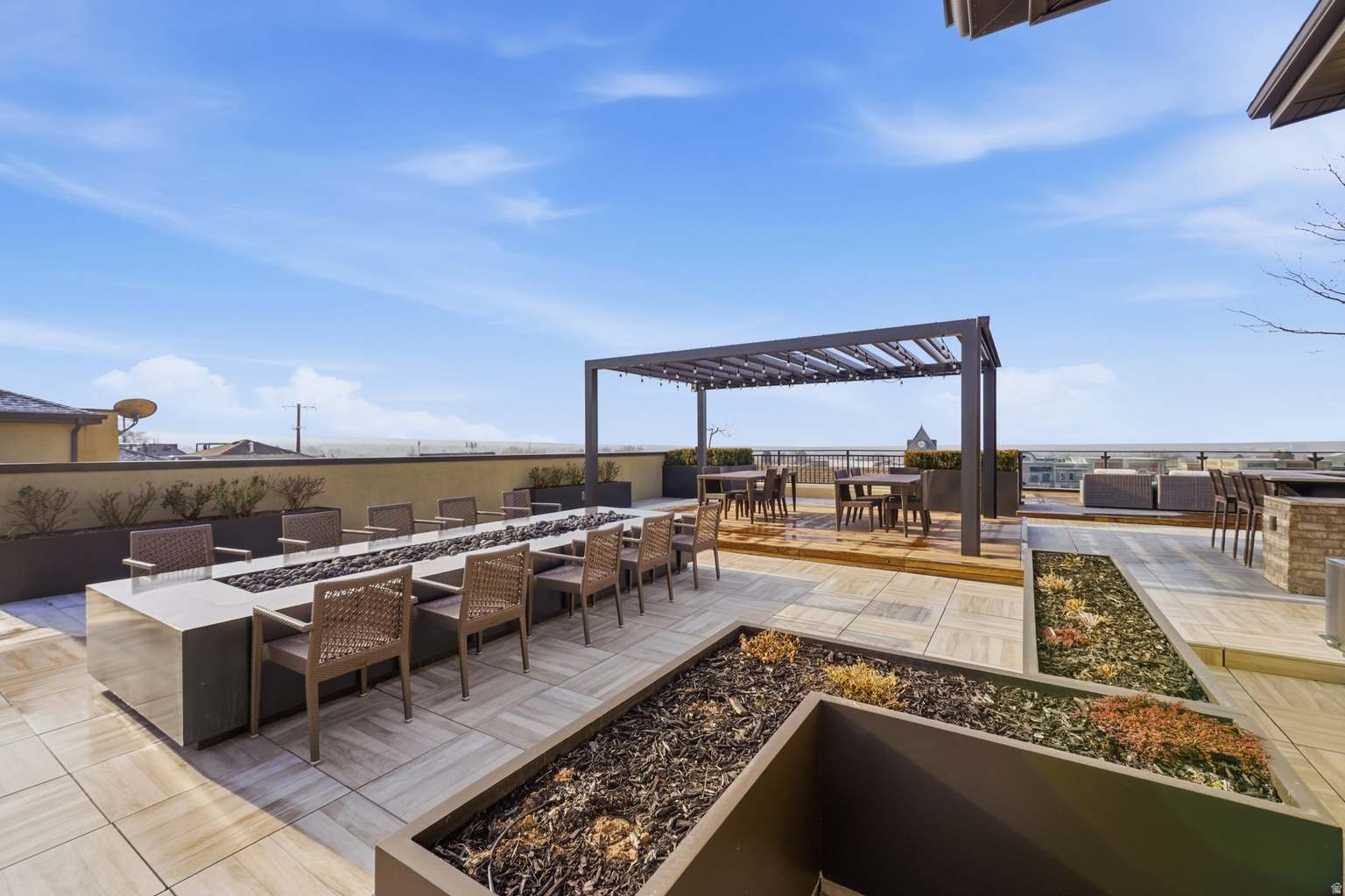 2369 E MURRAY HOLLADAY RD S UNIT A202, Holladay, UT, 84117