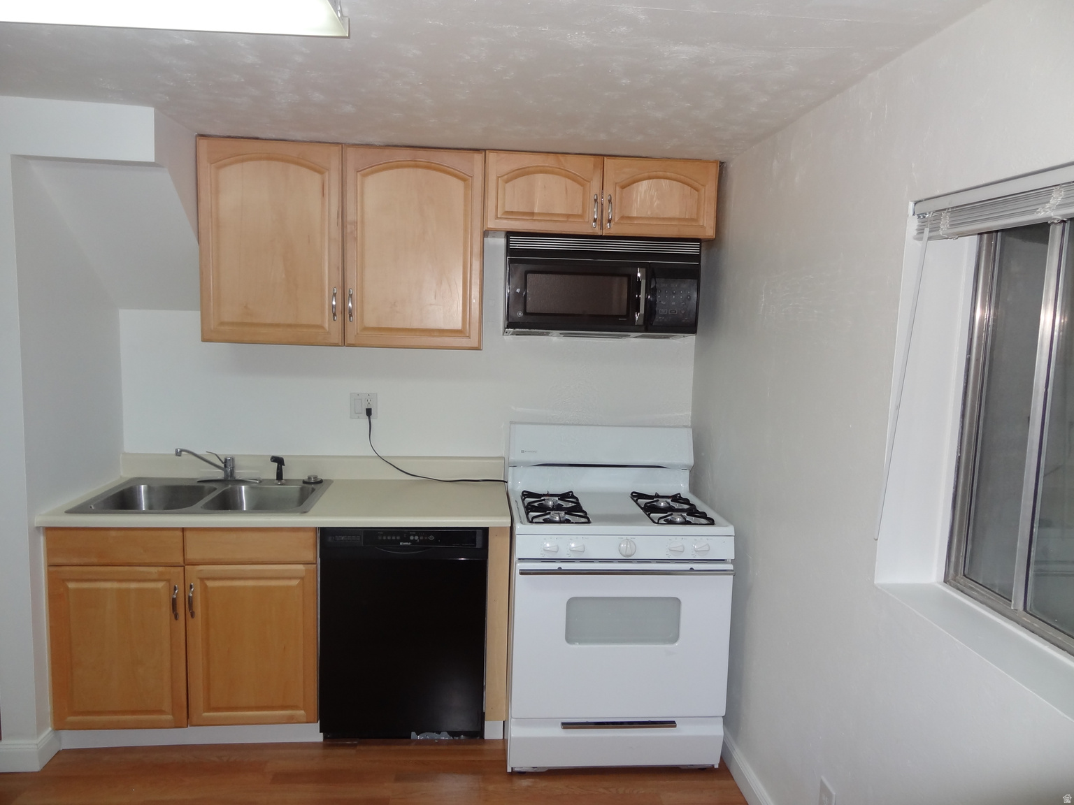 2156 E FALCON WAY, Sandy, UT, 84093