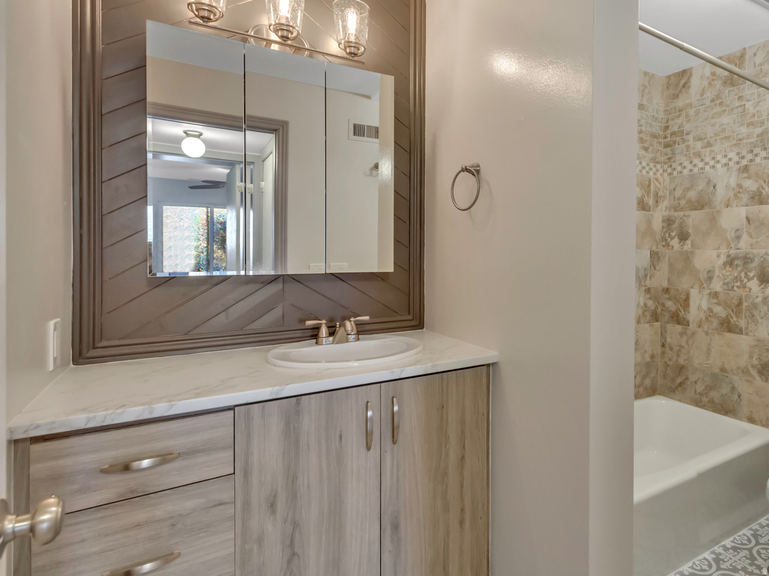 2220 E MURRAY HOLLADAY RD S UNIT 414, Holladay, UT, 84117