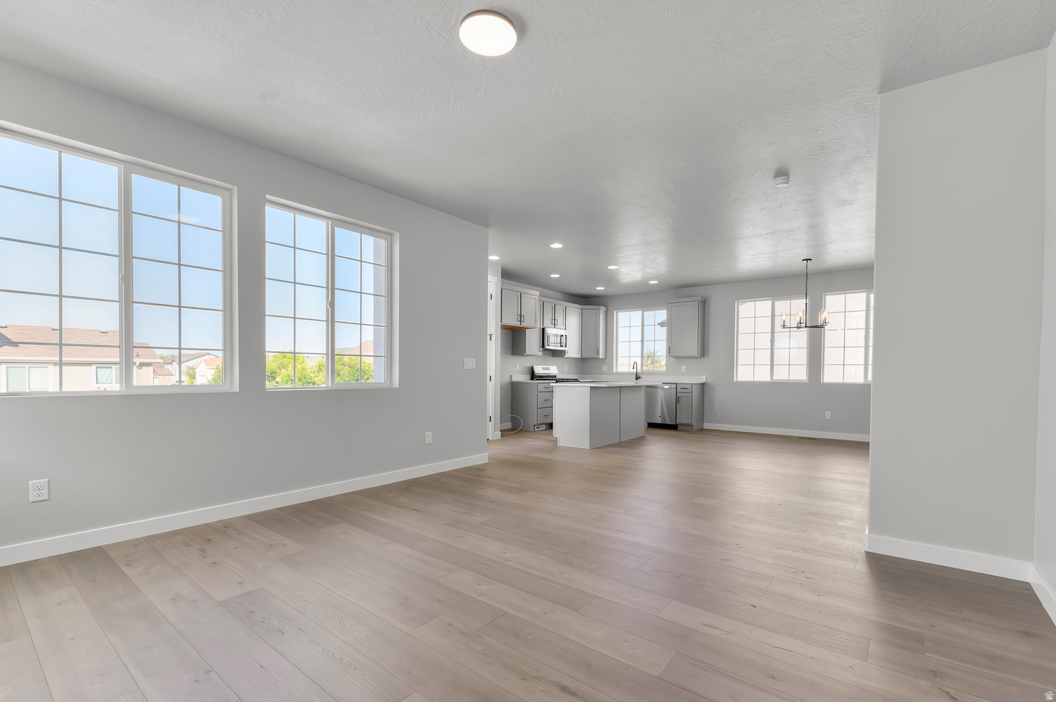 2562 S SINBAD WAY, Magna, UT, 84044