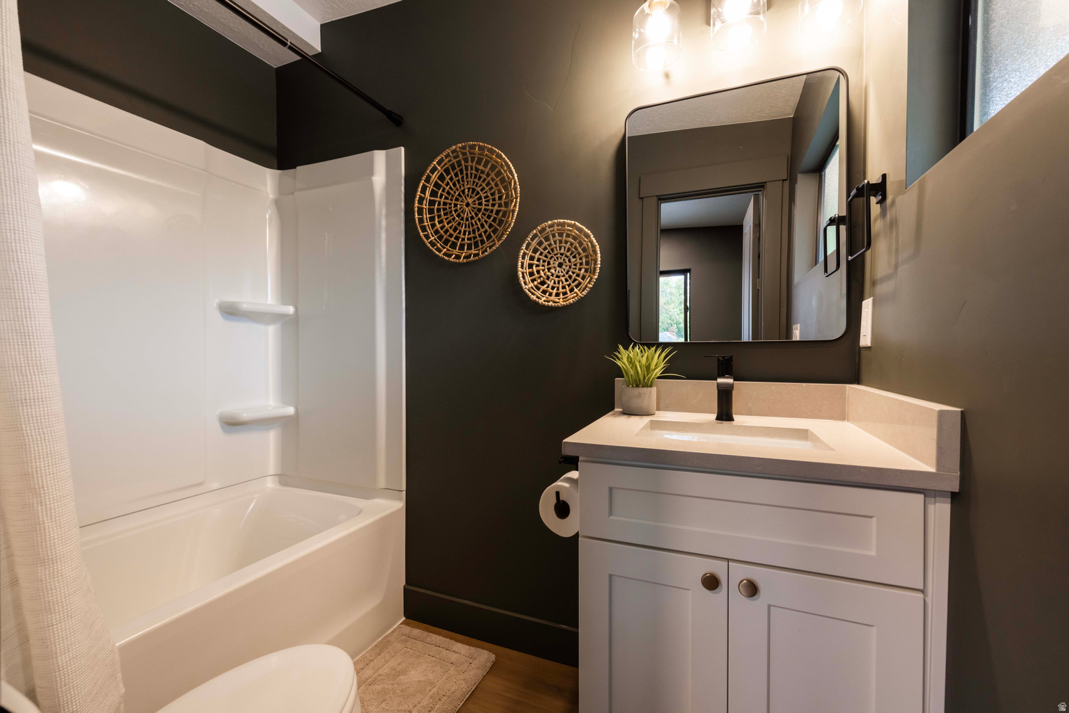 937 E 300 S, Salt  Lake  City, UT, 84101