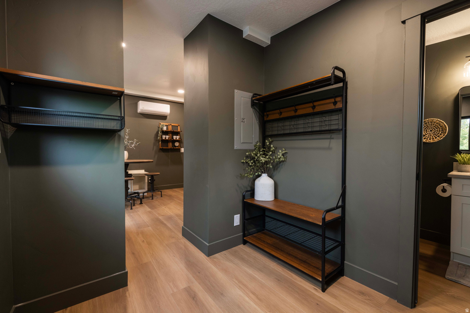 937 E 300 S, Salt  Lake  City, UT, 84101