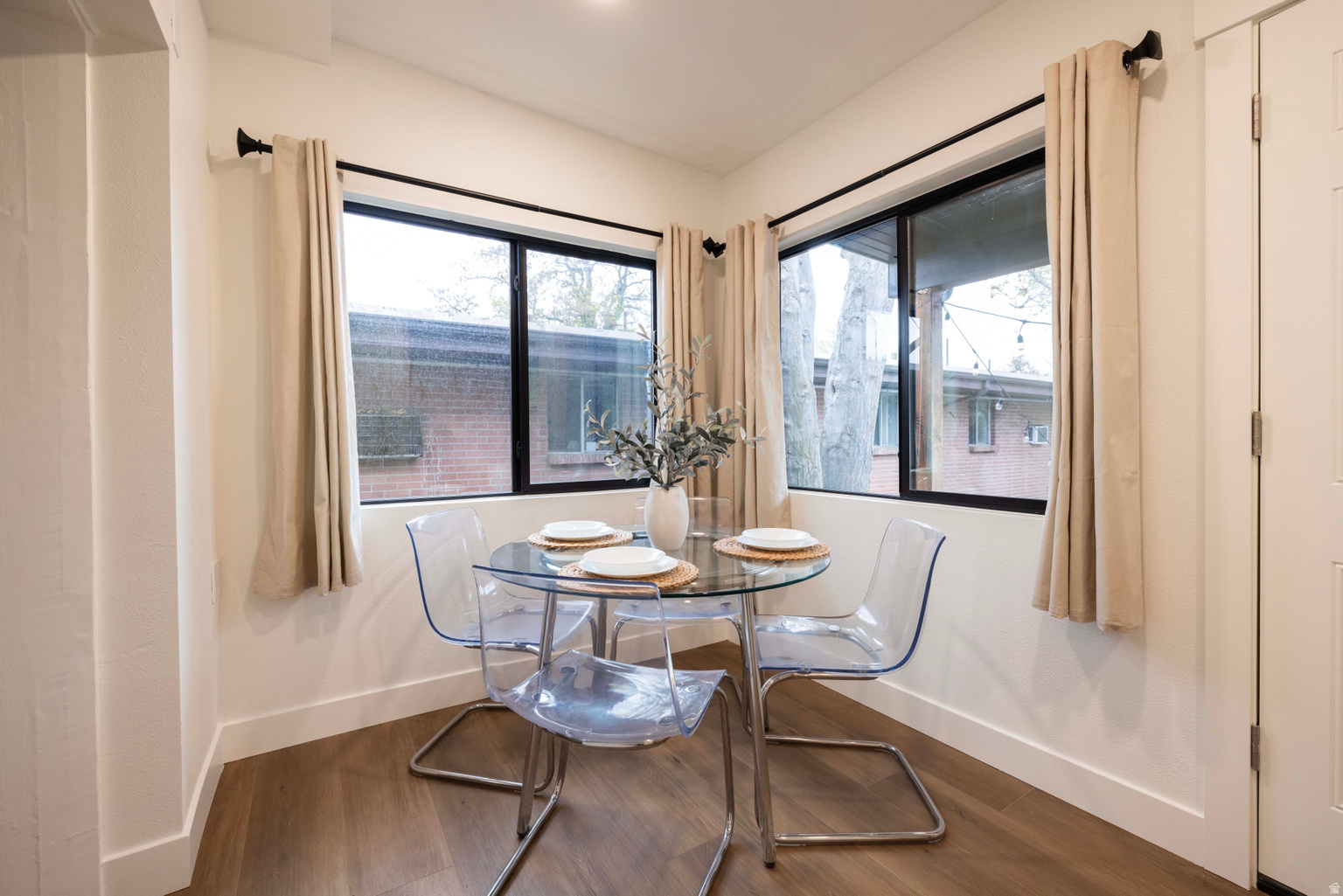 937 E 300 S, Salt  Lake  City, UT, 84101