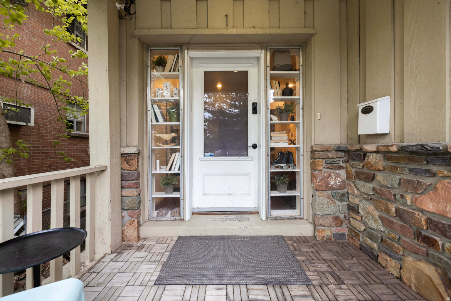 937 E 300 S, Salt  Lake  City, UT, 84101