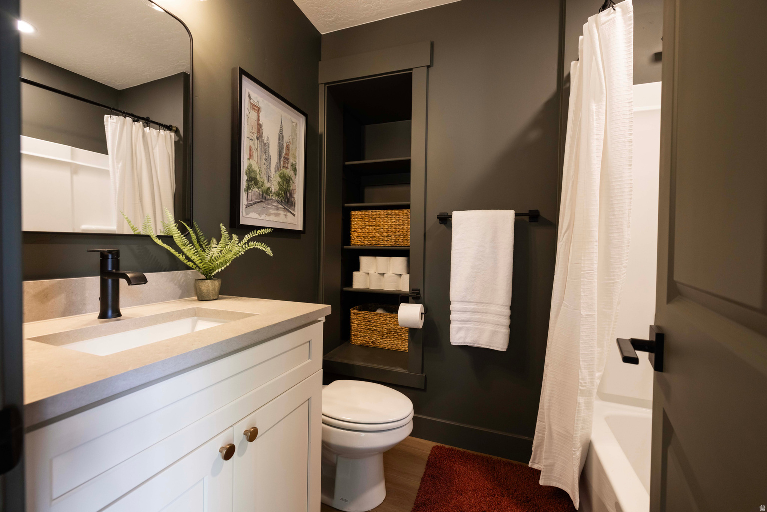 937 E 300 S, Salt  Lake  City, UT, 84101