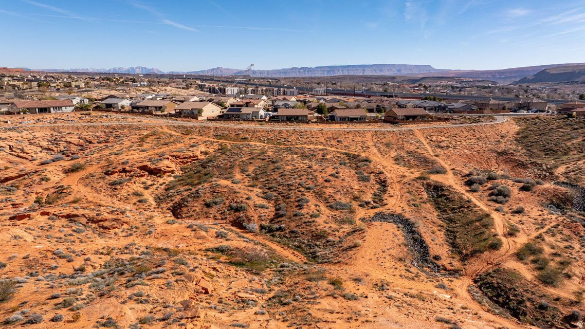 687 N MILLCREEK SPRINGS DR, Washington, UT, 84780