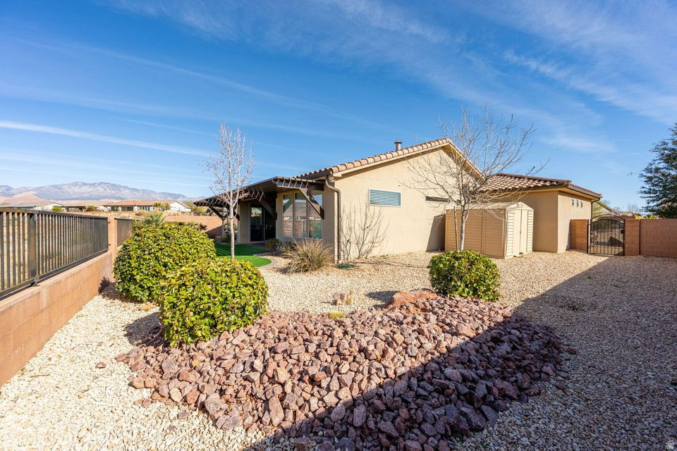 687 N MILLCREEK SPRINGS DR, Washington, UT, 84780