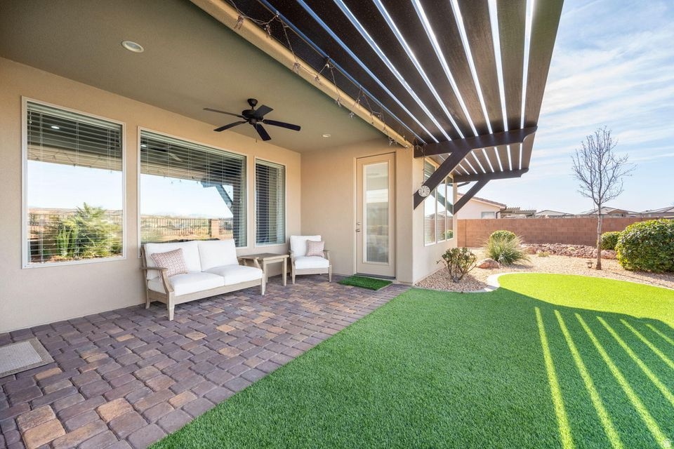 687 N MILLCREEK SPRINGS DR, Washington, UT, 84780