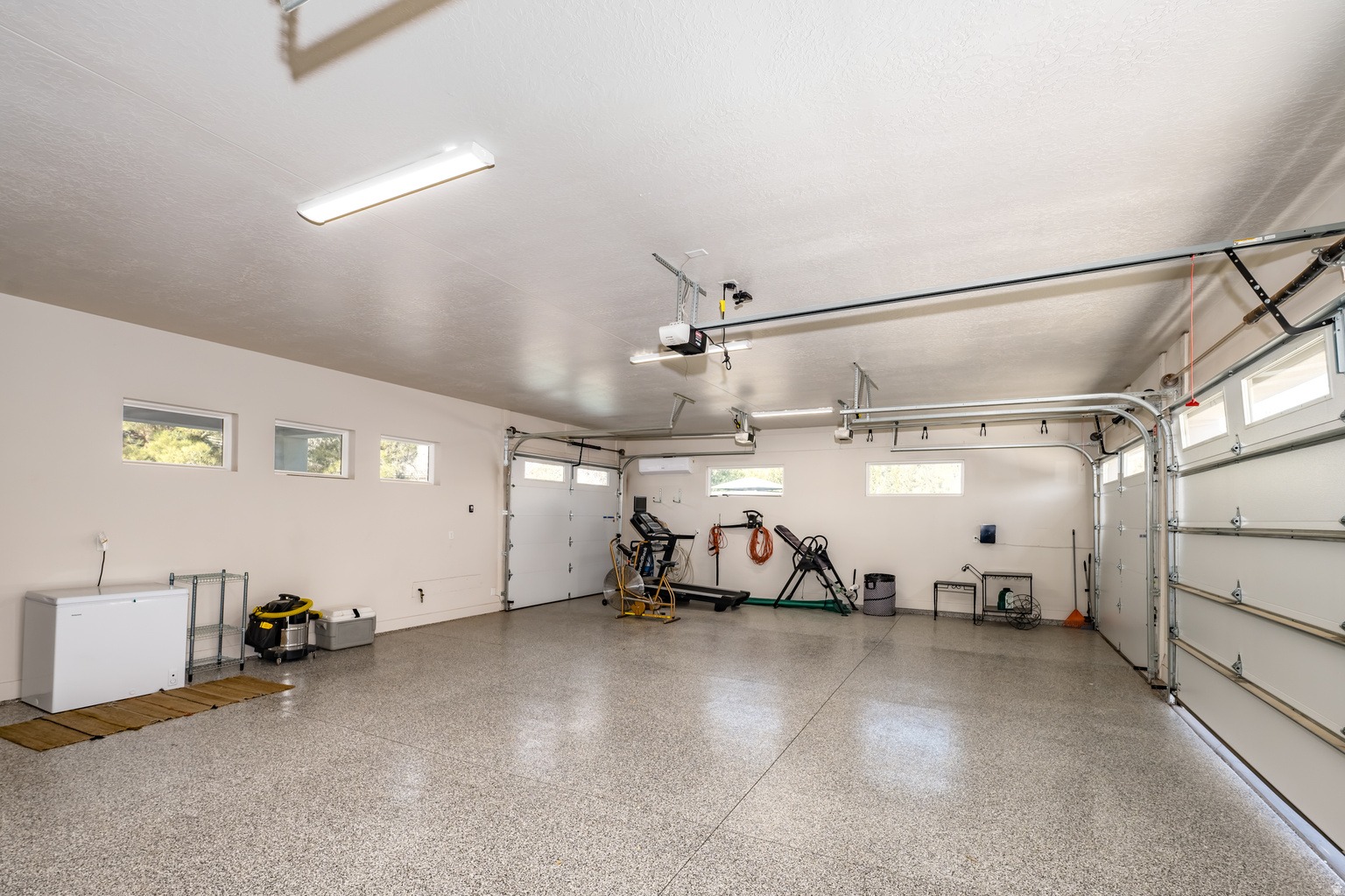 1283 N GALLEN ROAD RD W, Santa  Clara, UT, 84765