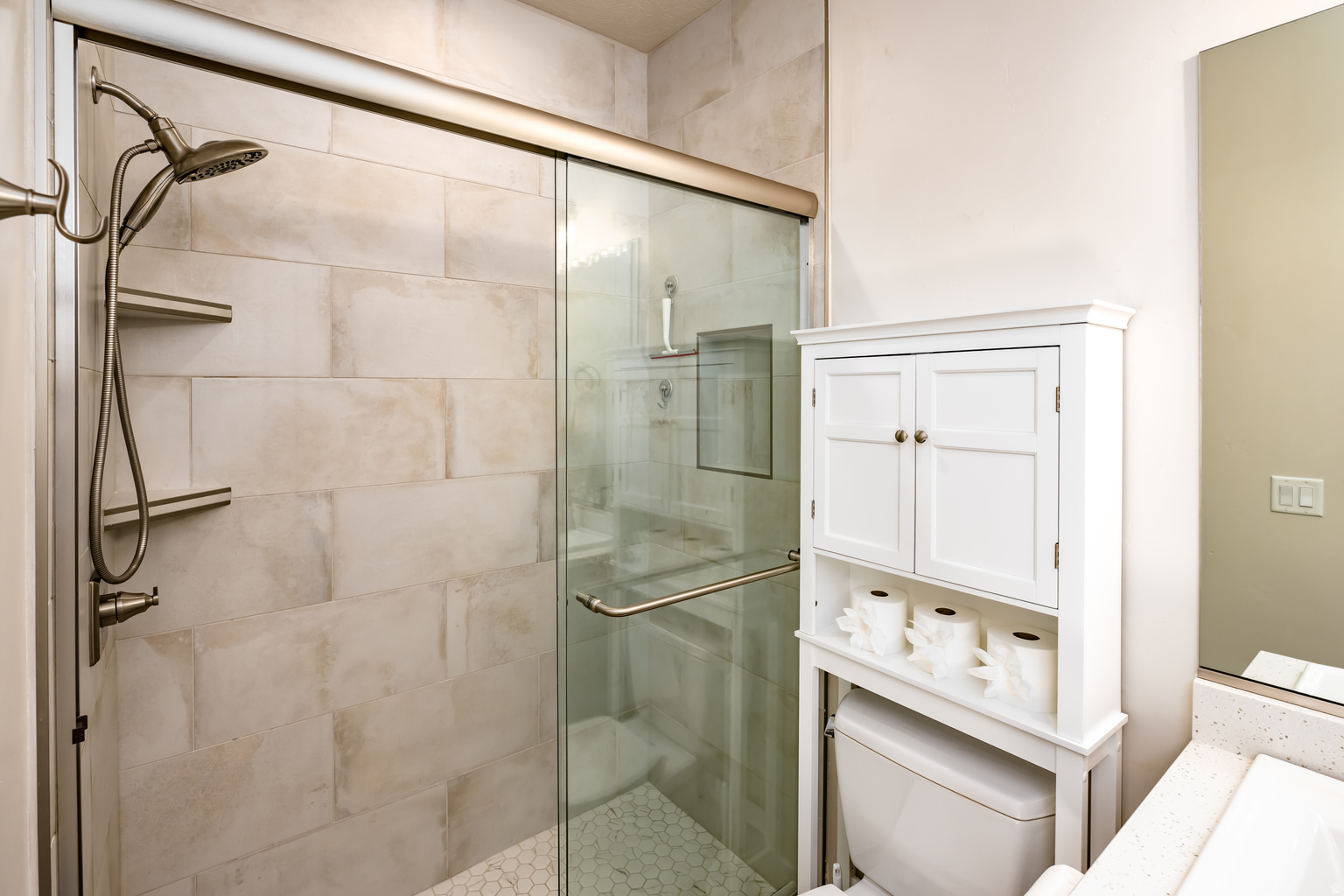 1283 N GALLEN ROAD RD W, Santa  Clara, UT, 84765