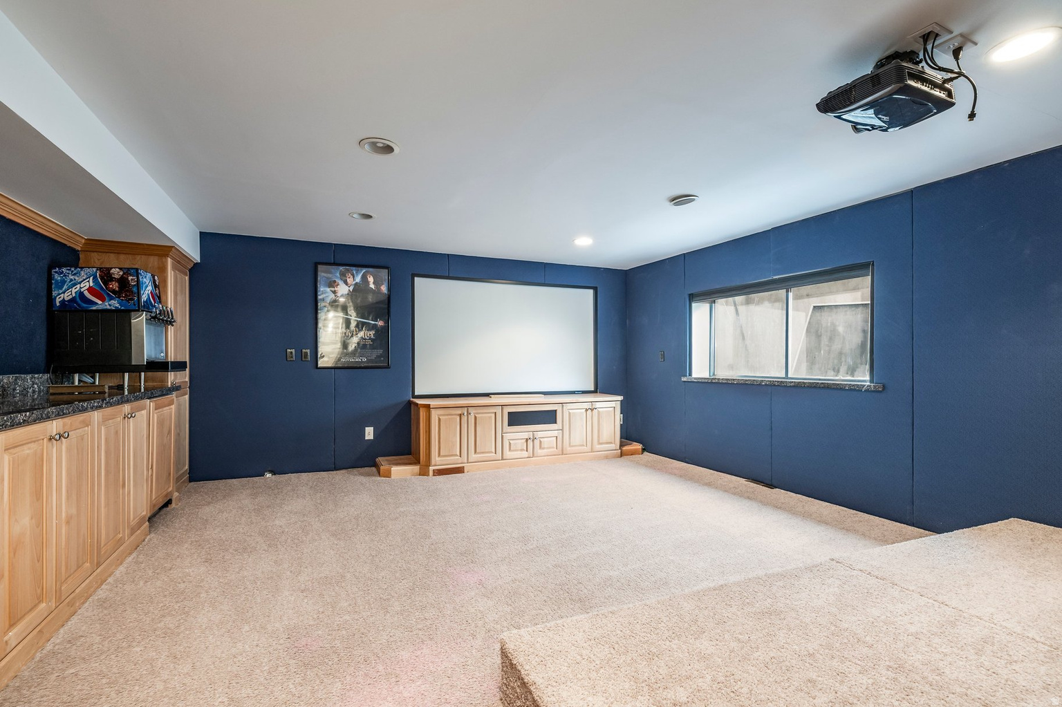 325 N FEDERAL HEIGHTS CIR, Salt  Lake  City, UT, 84103