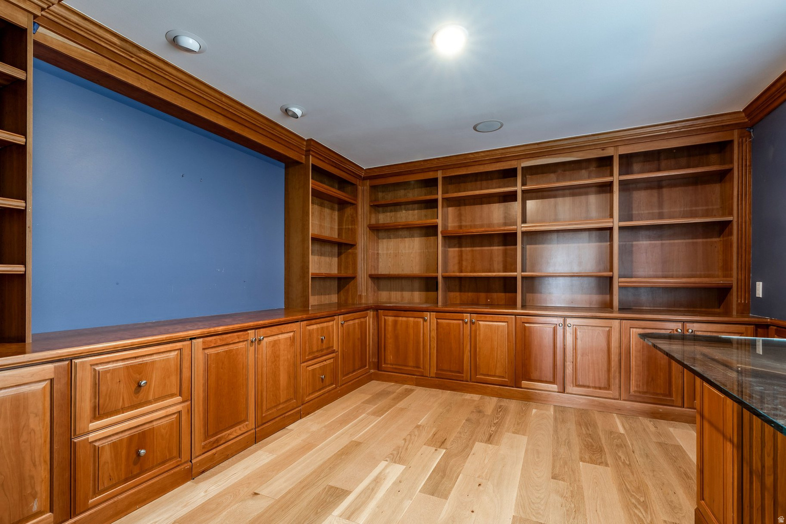 325 N FEDERAL HEIGHTS CIR, Salt  Lake  City, UT, 84103