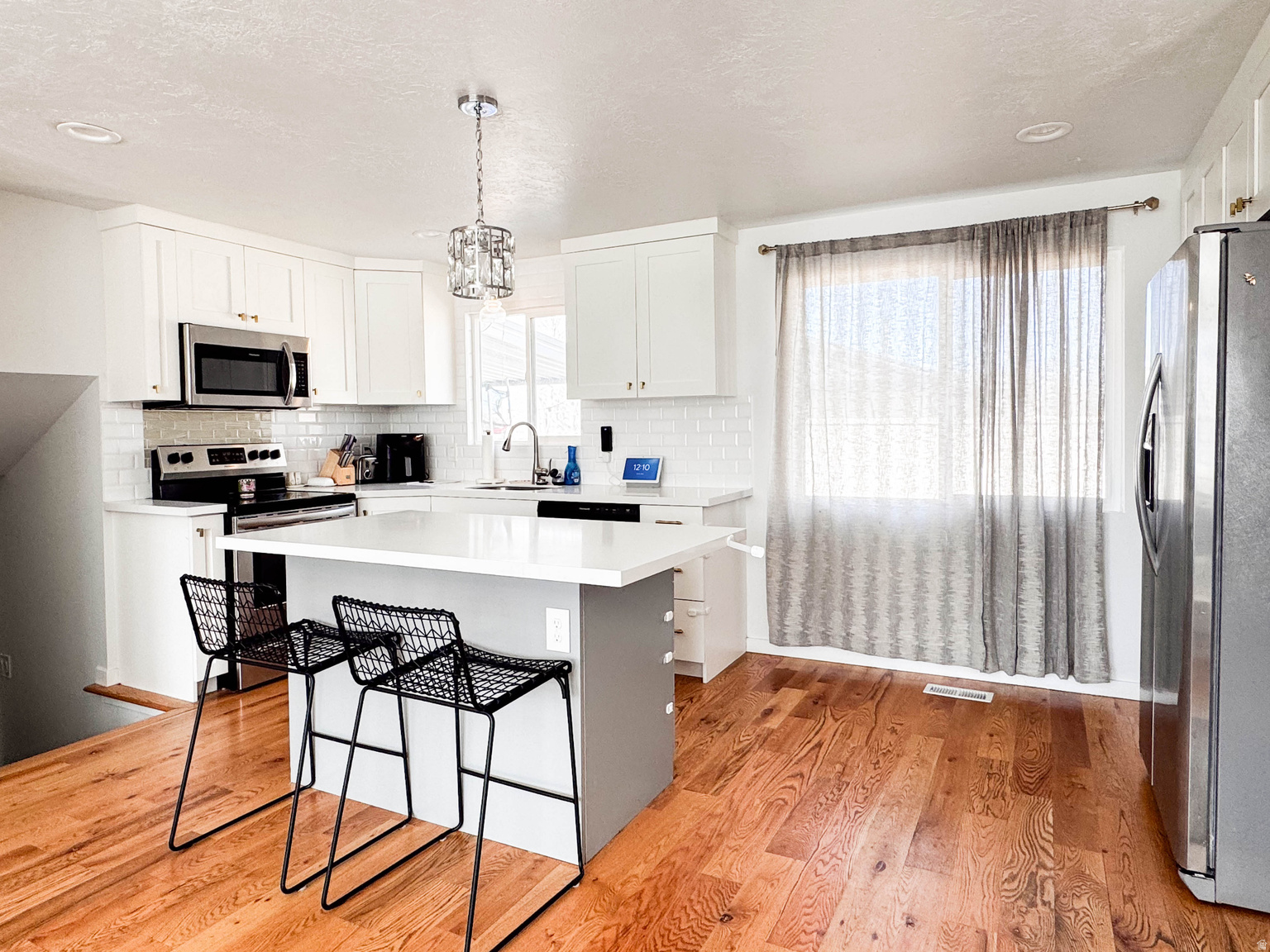 375 E 10560 S, Sandy, UT, 84070