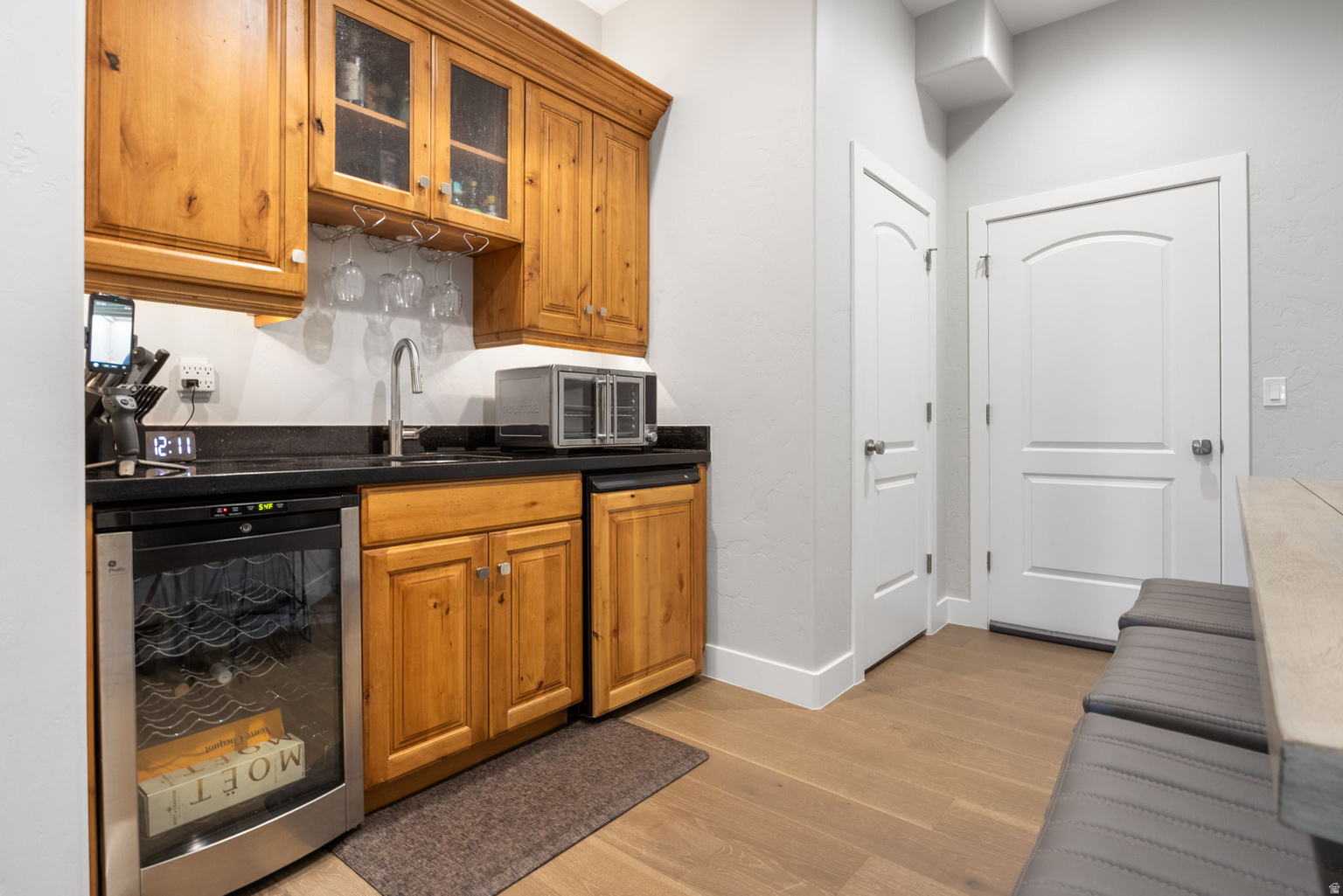 10346 S GRAYROCK CT, Sandy, UT, 84092