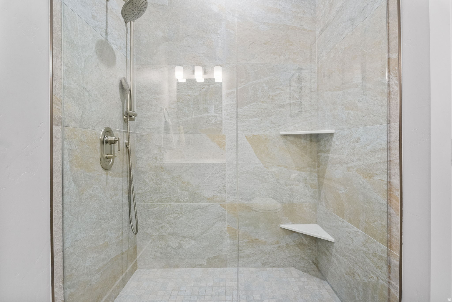 10346 S GRAYROCK CT, Sandy, UT, 84092