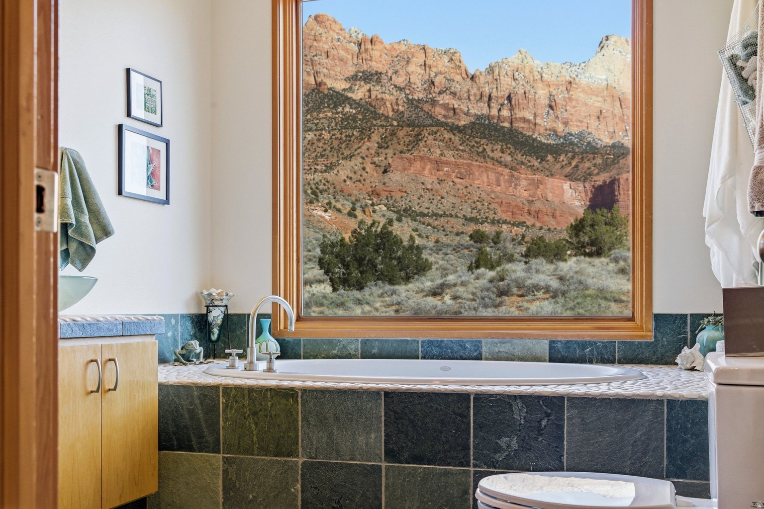 261 VALLEY VIEW DR, Springdale, UT, 84767