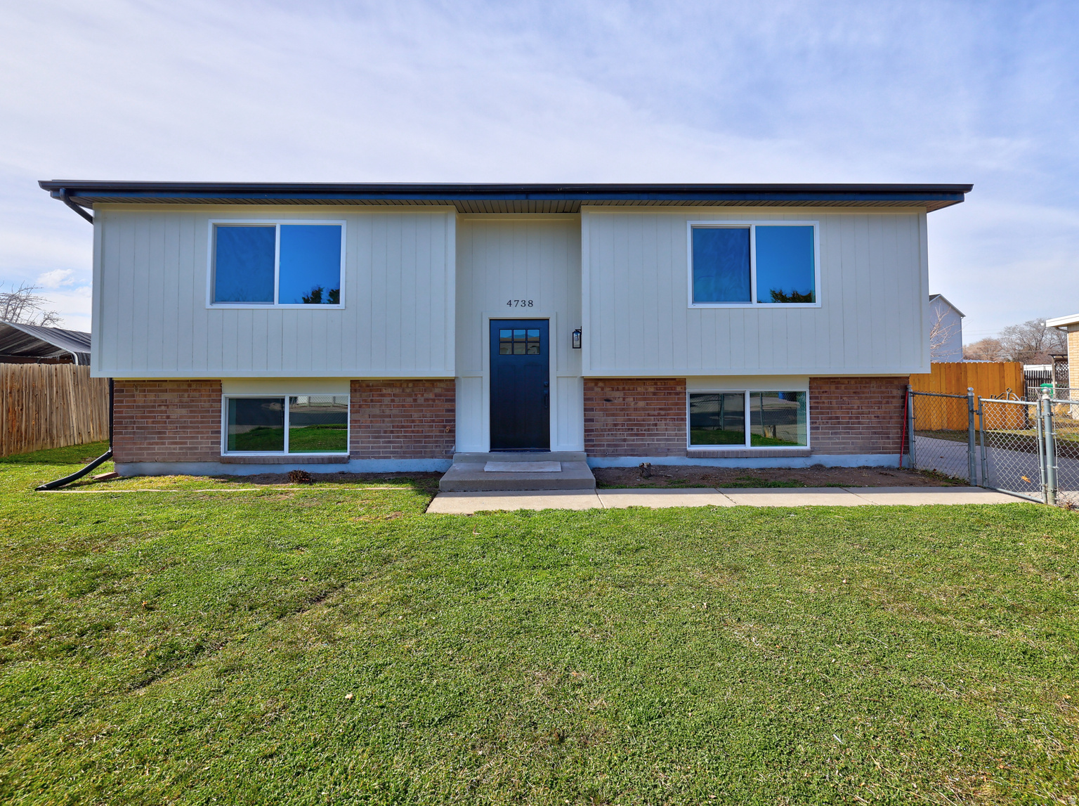 FEATURED LISTINGS FEATURED LISTINGS