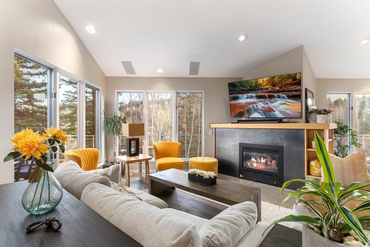 8762 N GORGOZA DR, Park  City, UT, 84098