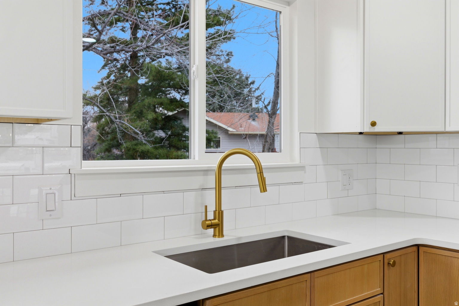 1469 E WINTERWOOD CIR S, Sandy, UT, 84092