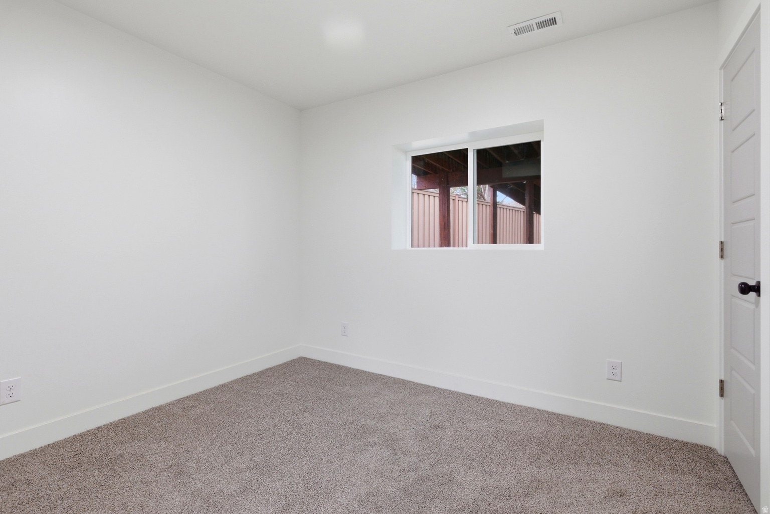 1469 E WINTERWOOD CIR S, Sandy, UT, 84092